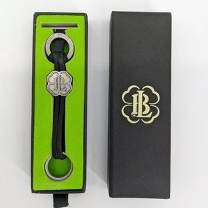 Just In NIP {SEALED} LUCKY BRAND Black Leather Keychain 4-Leaf Clover Bracelet